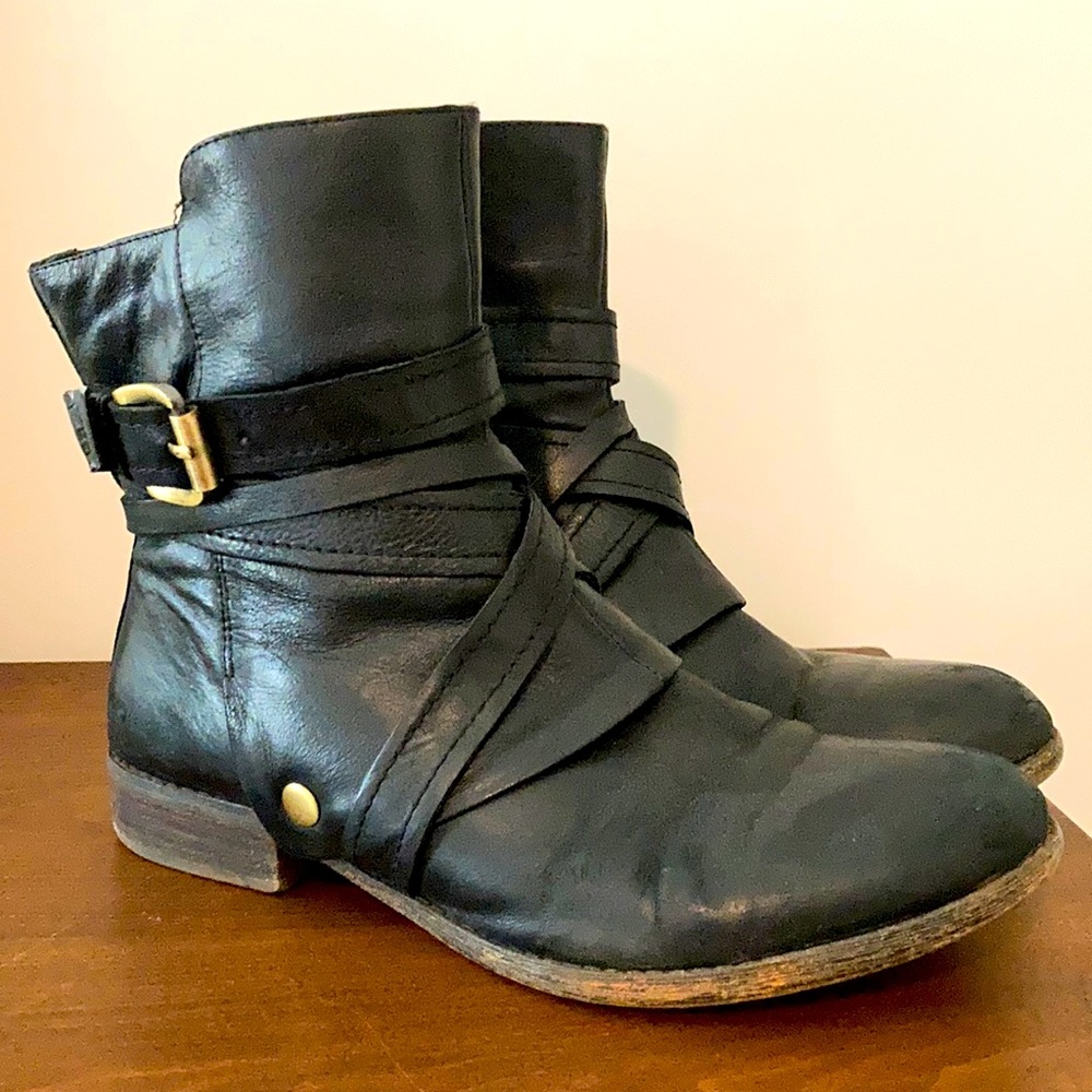Black boots